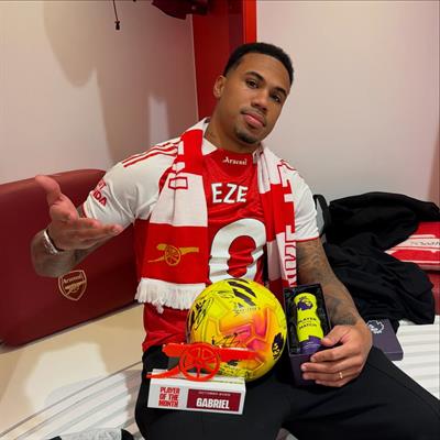 Gabriel đá xoáy Richarlison cực gắt sau thắng lợi của Arsenal 1