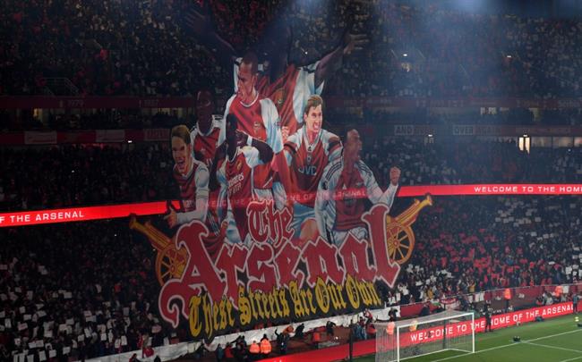 Đằng sau tấm tifo Derby Bắc London của Pháo Thủ lazyload