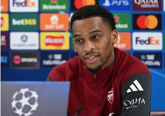 Jurrien Timber tiết lộ cách ngăn chặn Harry Kane và Michael Olise Jurrien Timber tiet lo cach ngan chan Harry Kane va Michael Olise