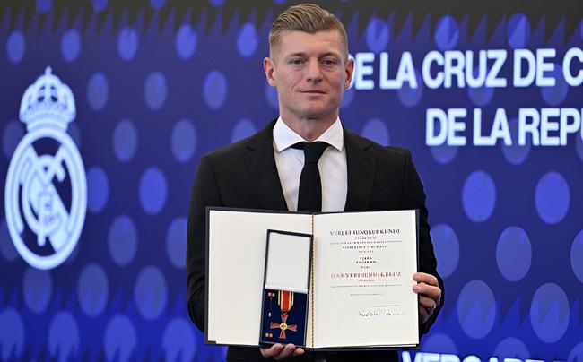Toni Kroos được trao Huân chương Hiệp sĩ Cộng hòa Liên bang Đức