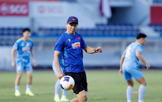 HLV Kim Sang Sik mất ngủ để chốt danh sách dự SEA Games 33