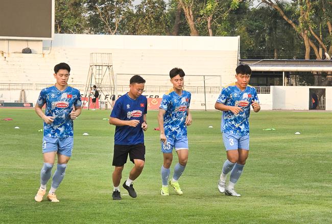 3 tuyển thủ U23 Việt Nam phải tập riêng