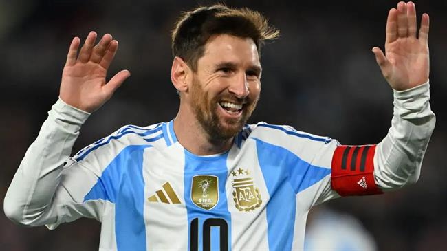 Vinicius lo ngại khi phải đối đầu Messi tại World Cup 1