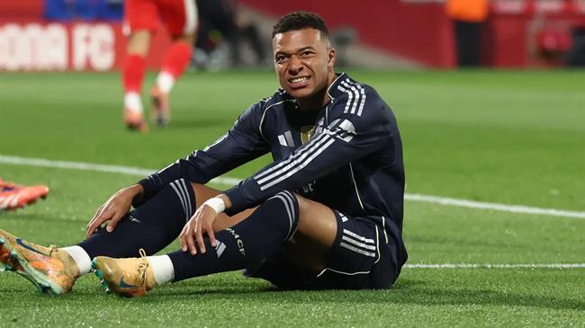 Xabi Alonso tiết lộ thông tin đáng ngại về Kylian Mbappe 1