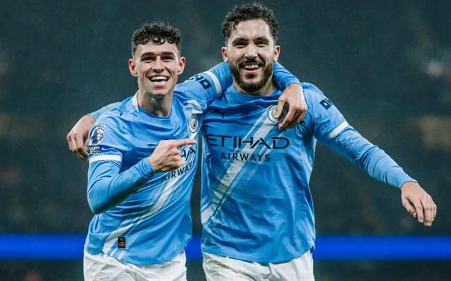 Ma thuật của Rayan Cherki