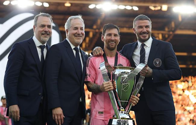 Chủ sở hữu Inter Miami tiết lộ mức lương của Messi 1