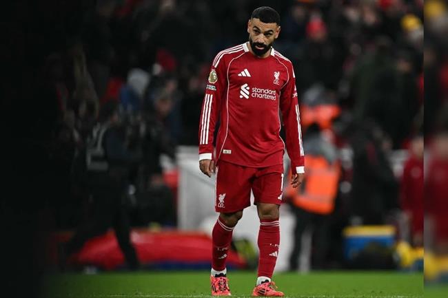 Salah nói hết bức xúc trong 7 phút, Liverpool đối diện sóng ngầm