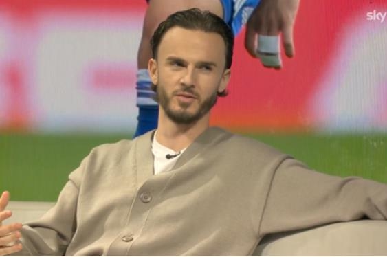 James Maddison khen ngợi 2 sao MU sau chiến thắng trước Wolves. James Maddison khen ngoi 2 sao MU sau chien thang truoc Wolves.