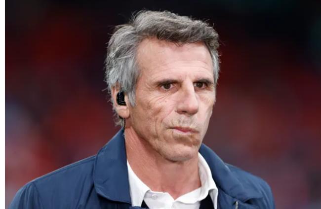 Gianfranco Zola nhận định về khả năng vô địch EPL mùa này của Chelsea Gianfranco Zola nhan dinh ve kha nang vo dich EPL mua nay cua Chelsea