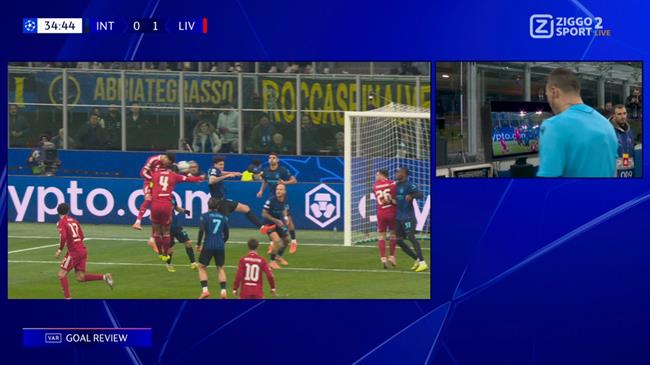 Ferdinand phẫn nộ khi bàn thắng của Konate trước Inter bị từ chối 1 Ferdinand phẫn nộ khi bàn thắng của Konate trước Inter bị từ chối 1