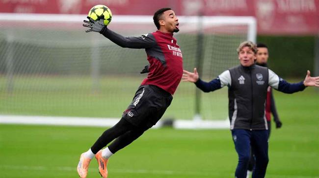 Oxlade-Chamberlain tiết lộ Gabriel Jesus sẵn sàng tái xuất Arsenal