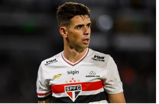 Oscar chuan bi giai nghe do benh tim.