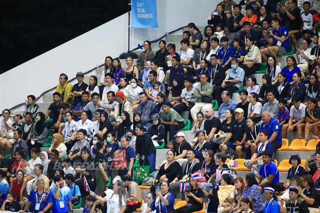 Khi bơi lội, điền kinh vô tình “chia đôi” cảm xúc