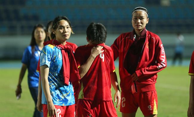 Bóng đá Việt Nam lần đầu thua penalty ở chung kết SEA Games 1