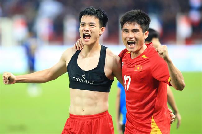 VIDEO: Thanh Nhàn hóa 'người hùng', ghi bàn thắng vào lưới U22 Thái Lan