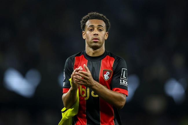 Vì sao Tyler Adams là câu trả lời cho hàng tiền vệ của Man United?