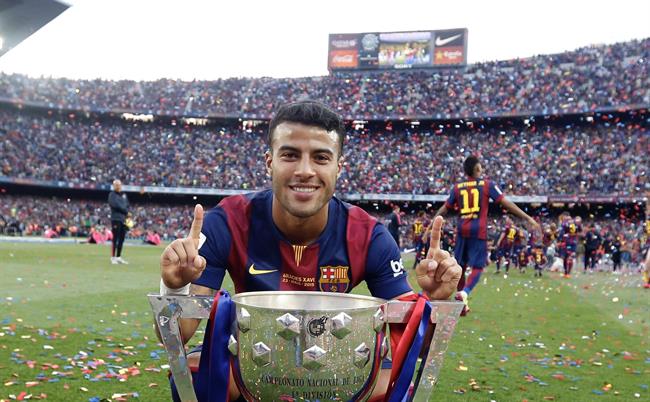 Cầu thủ từng đoạt cú ăn 3 cùng Barca giải nghệ ở tuổi 32