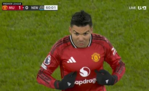 Ruben Amorim giải thích quyết định thay Casemiro trước Newcastle