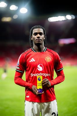 Amorim và Gary Neville đồng loạt ngợi khen sao trẻ Ayden Heaven 1 Amorim và Gary Neville đồng loạt ngợi khen sao trẻ Ayden Heaven 1