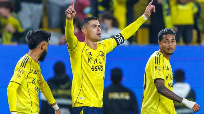 Ronaldo ghi cú đúp, Al-Nassr lập kỷ lục 10 trận toàn thắng