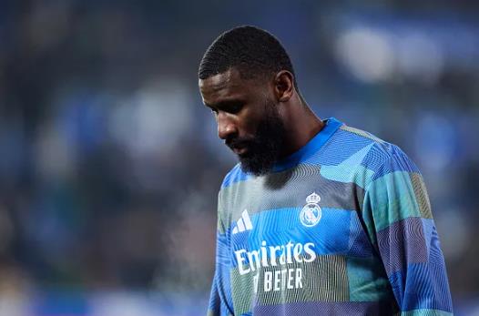 Chelsea có thể đưa Antonio Rudiger trở lại Stamford Bridge