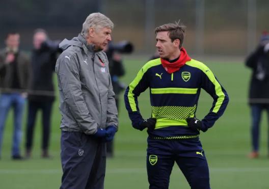 Nacho Monreal ngạc nhiên vì 3 cái tên chưa thành công ở Arsenal
