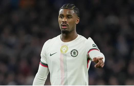 Ajax hỏi mượn lại Jorrel Hato từ Chelsea