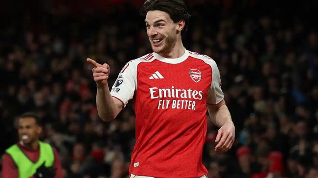 Gerrard tiếc nuối khi Liverpool không chiêu mộ Declan Rice