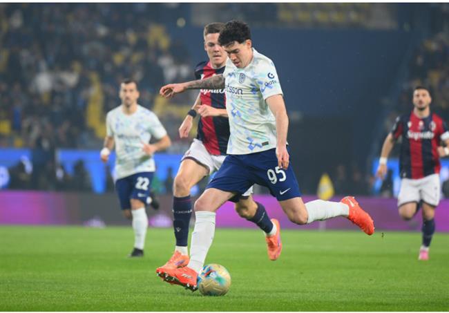 Liverpool chi 70 triệu bảng mua trung vệ mới