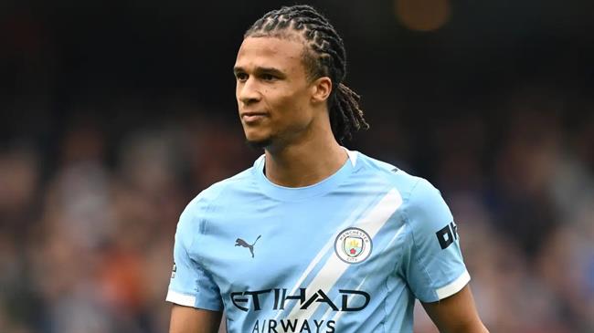 Man City rao bán Nathan Ake với giá thấp