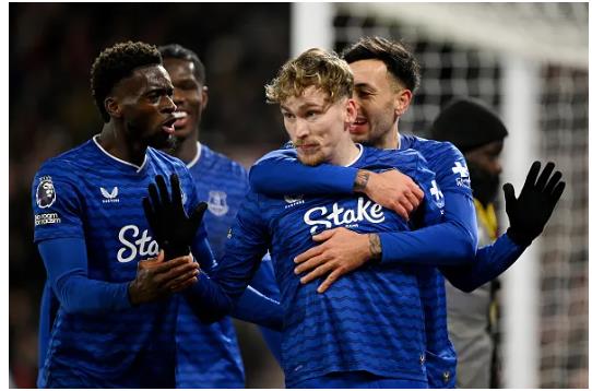 MU bất ngờ muốn mua lại James Garner