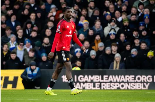 Michael Owen chi trich Ayden Heaven sau tran hoa 1-1 giua MU va Leeds.