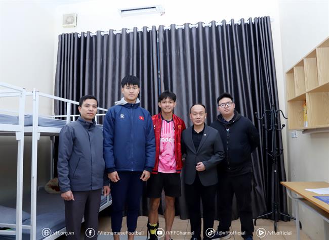 Bùi Vĩ Hào nhận sự động viên đặc biệt từ lãnh đạo LĐBĐ Việt Nam