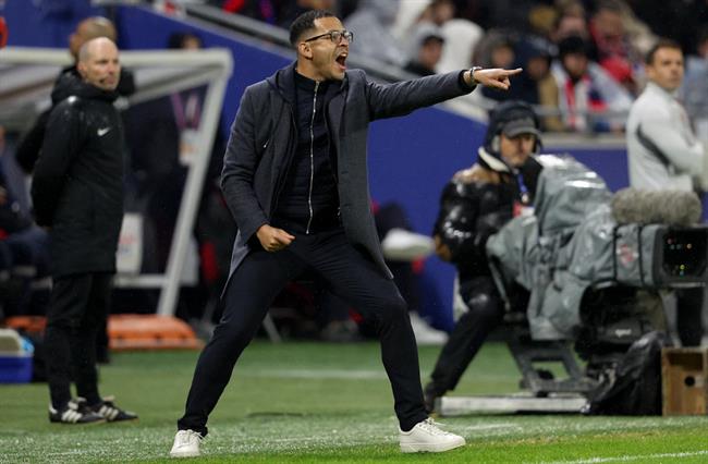 Chelsea chính thức ra mắt HLV mới thay thế Enzo Maresca