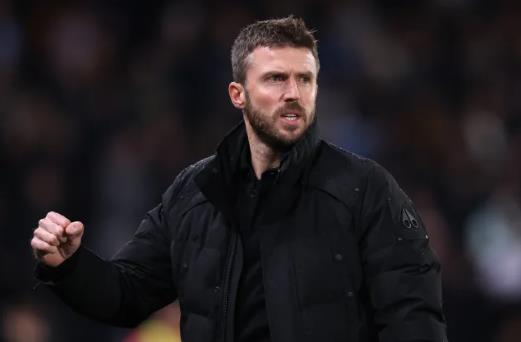 MU duoc khuyen nen bo nhiem Michael Carrick.