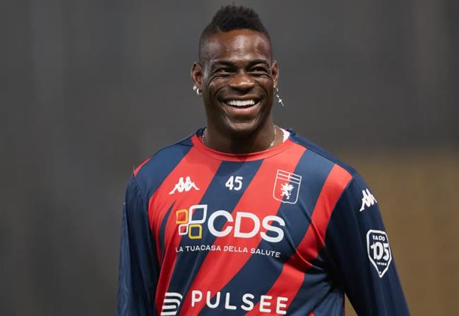 “Ngựa chứng” Balotelli nhìn lại sự nghiệp, đưa lời khuyên cho đàn em