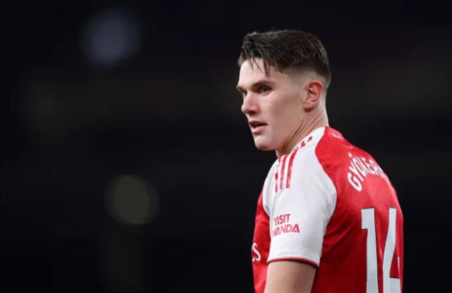 Mikel Arteta lên tiếng bảo vệ Viktor Gyokeres