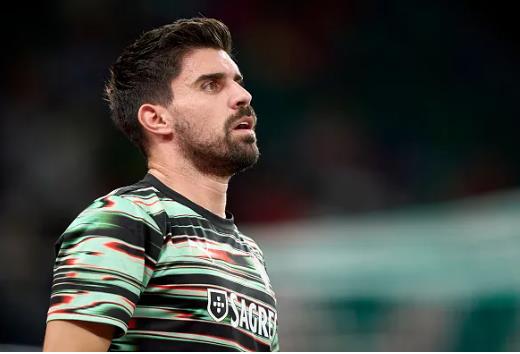 MU chi 20 triệu bảng mang về tân binh đầu tiên cho Michael Carrick