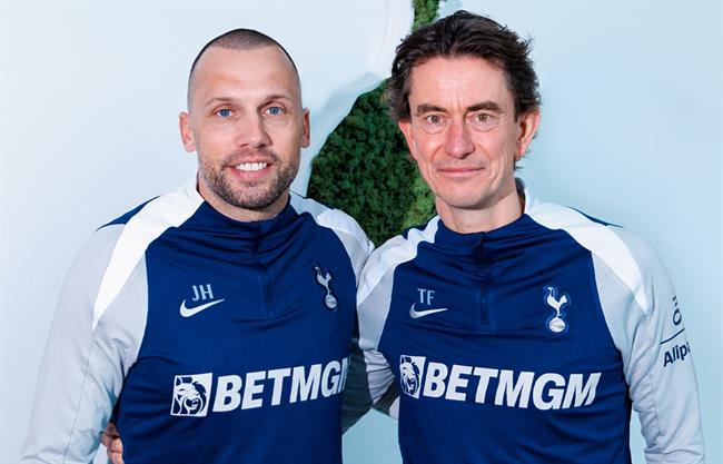 Tottenham chiêu mộ thành công trợ lý cũ của Arne Slot