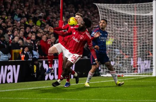 Steven Gerrard gửi lời cảnh báo đến Mikel Arteta 