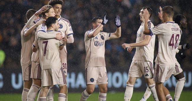 Nhận định Villarreal vs Ajax (03h00 ngày 211) 3 điểm cho Tàu ngầm vàng 2