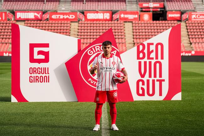 Tiểu sử tiền vệ Fran Beltran