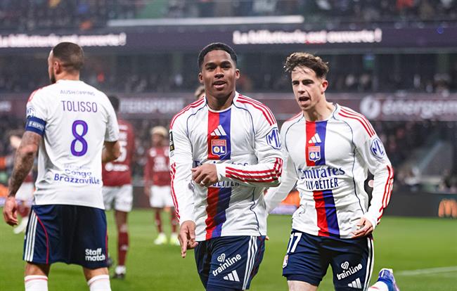 Endrick lập hattrick, nối dài ngày vui tại Lyon 1