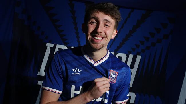 Tiểu sử tiền vệ Dan Neill