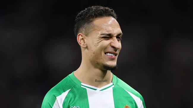 Antony san bằng thành tích của Harry Kane ở đấu trường châu Âu