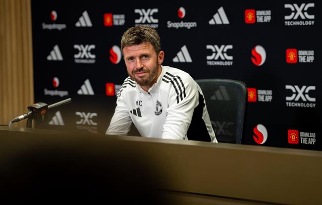 Michael Carrick cảnh báo MU không đánh giá thấp Fulham