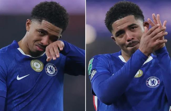 Sao Chelsea bật khóc sau trận thua Arsenal