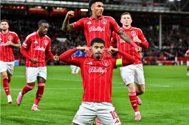 Nhận định Leeds vs Nottingham (3h00 ngày 72) Đối thủ cứng đầu 2