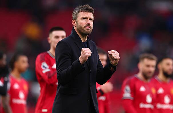 Michael Carrick giải thích lý do giữ nguyên đội hình thi đấu trước West Ham