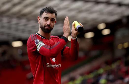 Bruno Fernandes không thể thay thế ở MU